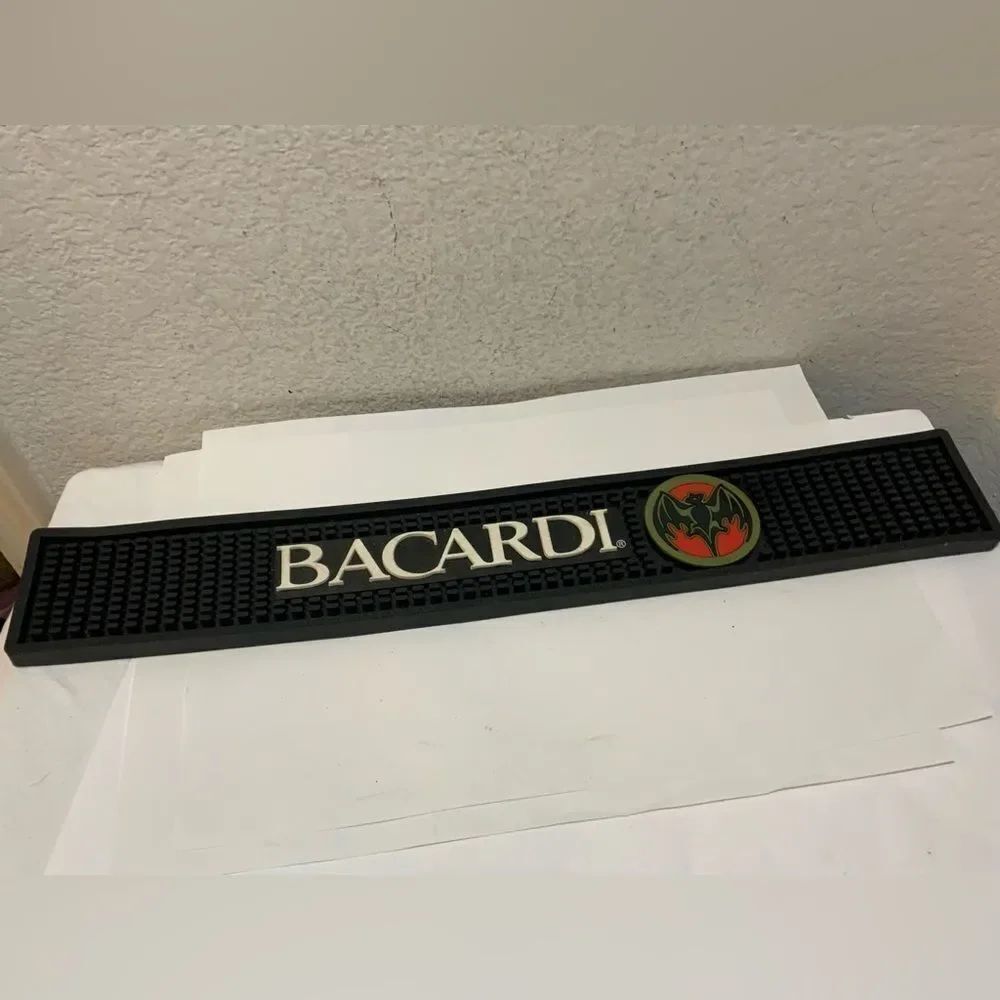 BACARDI BAR SPILL MAT 2006 RARE